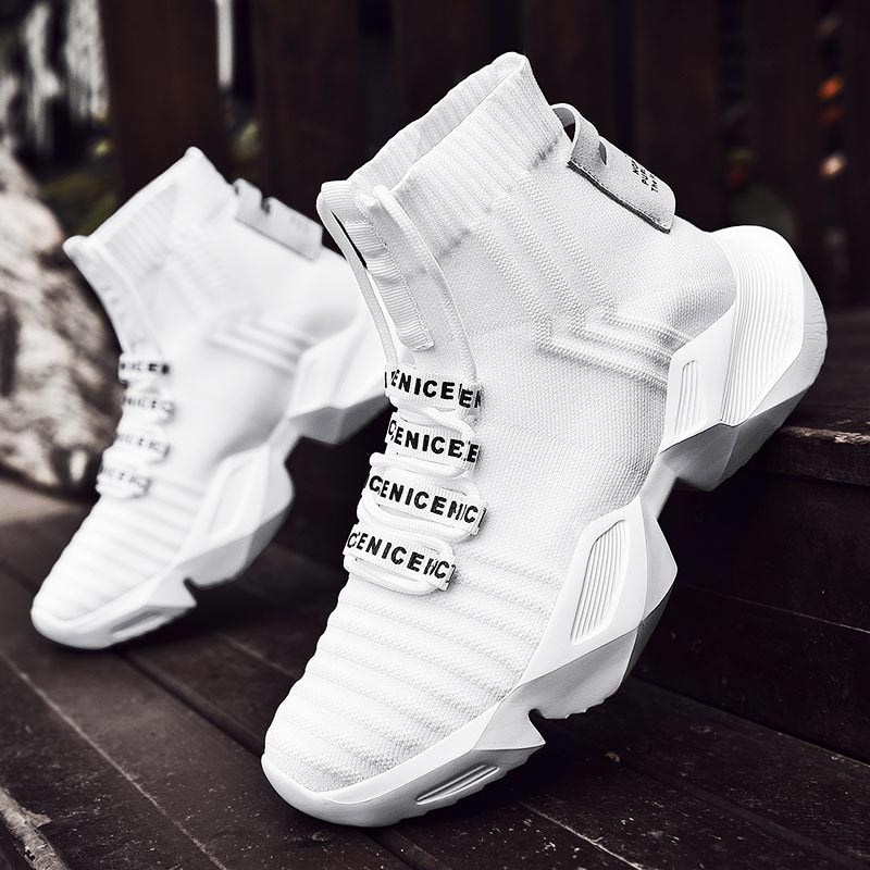 Japanese Lifestyle Store - Kaus Kaki Olahraga Besar Atasan Tinggi